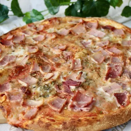 Pizza de jamón — imagen 1