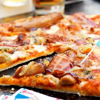 Pizza de bacon — imagen 1
